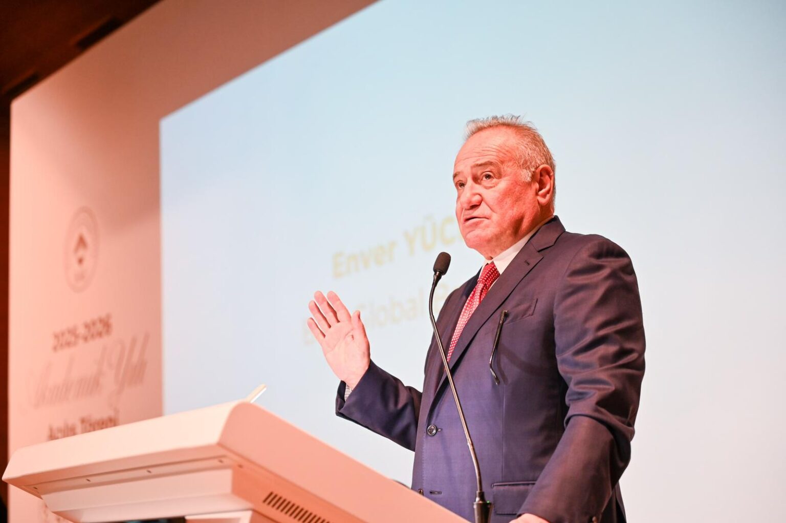 BAU Global Başkanı Enver Yücel