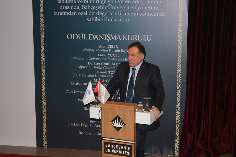 2. Geleneksel Türkiye'ye Değer Katanlar Ödülü - Oya Eczacıbaşı