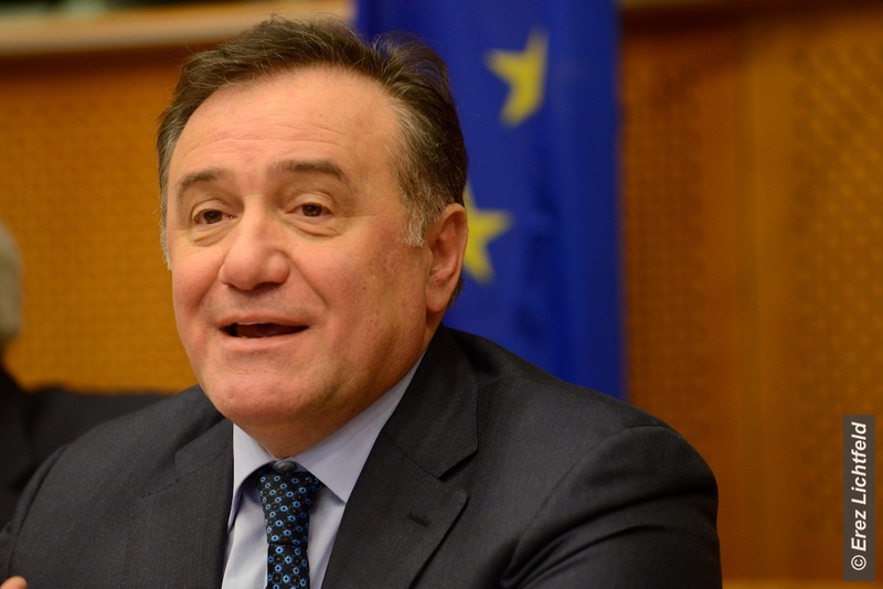 Enver Yücel Avrupa Parlamentosu'na Seslendi