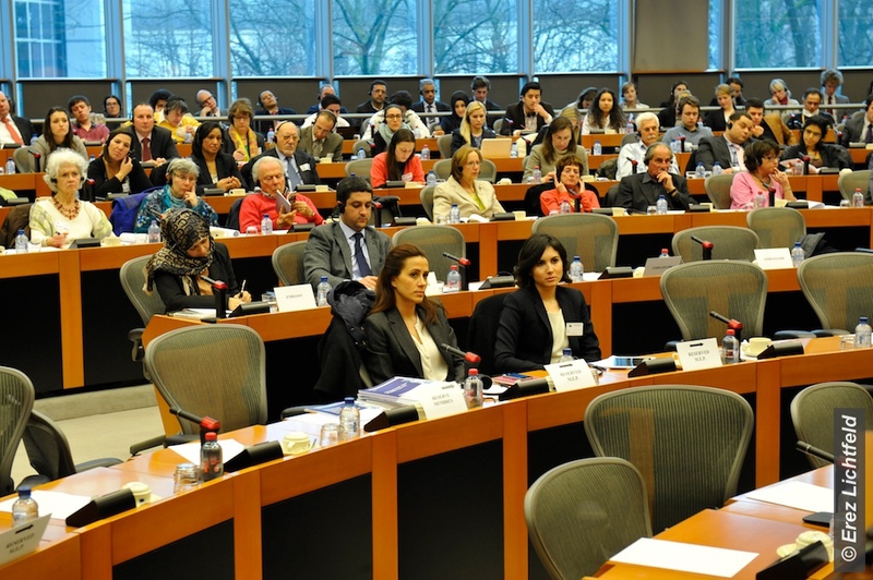 Enver Yücel Avrupa Parlamentosu'na Seslendi