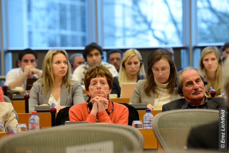 Enver Yücel Avrupa Parlamentosu'na Seslendi