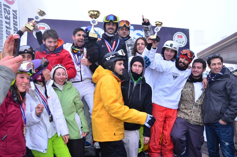 BAU Snowboard Takımı Şampiyon Oldu
