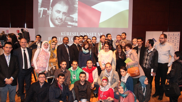 Küresel Siyaset ve Filistinli Olmak Konferansı