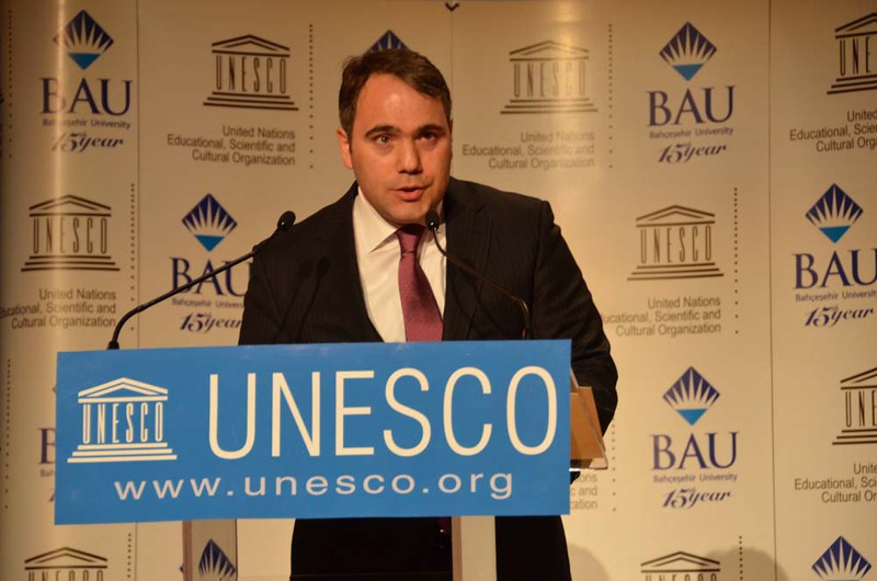 "Kültürler Arası Köprüler-Batı'ya Doğru Akan Nehir" Belgeseli Paris'te