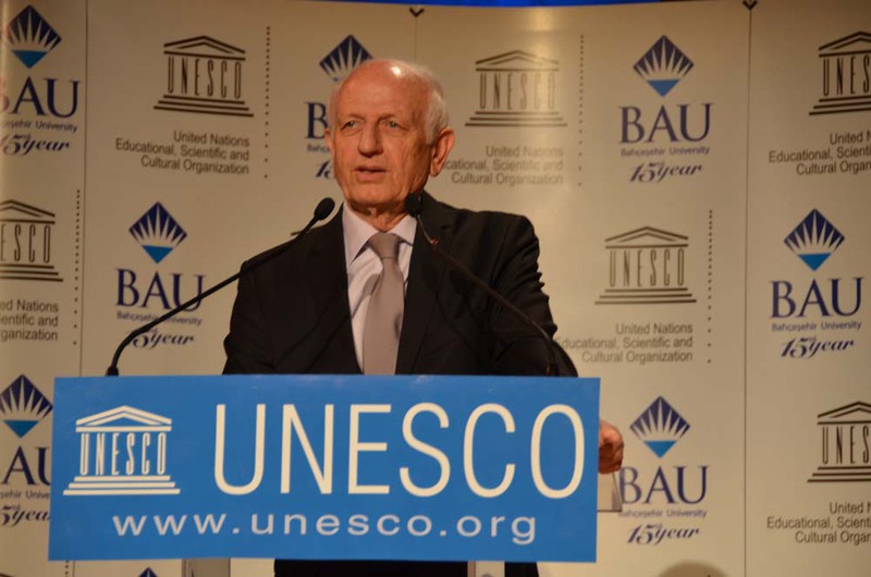 "Kültürler Arası Köprüler-Batı'ya Doğru Akan Nehir" Belgeseli Paris'te