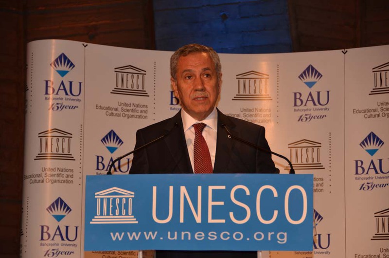 "Kültürler Arası Köprüler-Batı'ya Doğru Akan Nehir" Belgeseli Paris'te