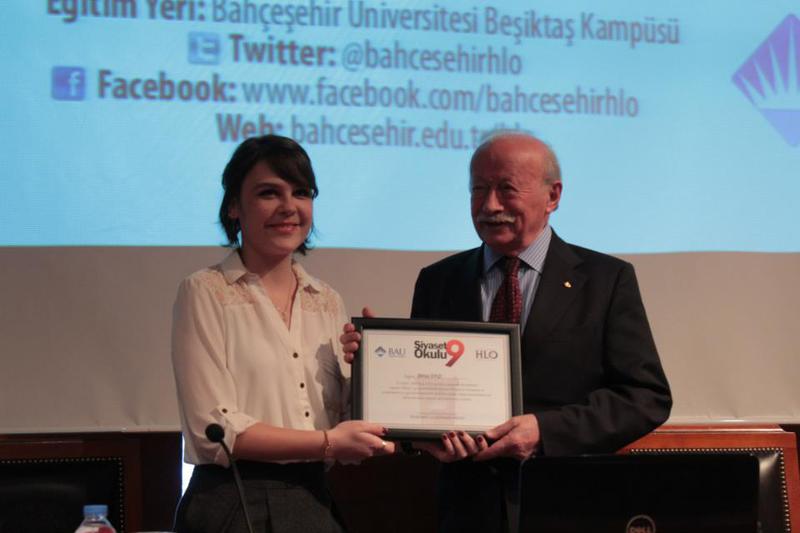 Siyaset Okulu 9, Ondördüncü Hafta