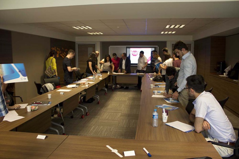 Çekirdek Eğitimler'in İlk Rol Modeli Ali Pandır Oldu