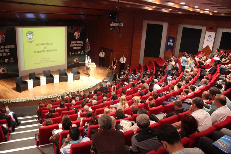 "Türkiye'de Stadyum Güvenliği" Araştırmasının Sonuçları Açıklandı