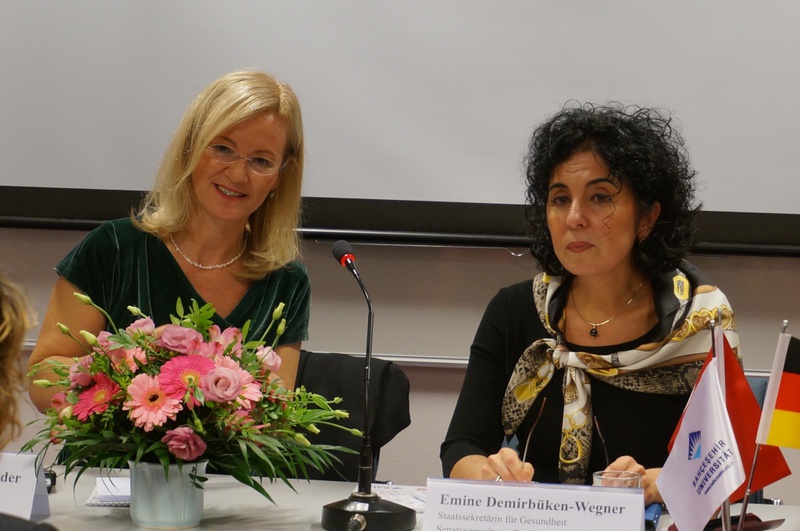 Emine Demirbüken-Wegner BAU Berlin'de Konferans Verdi