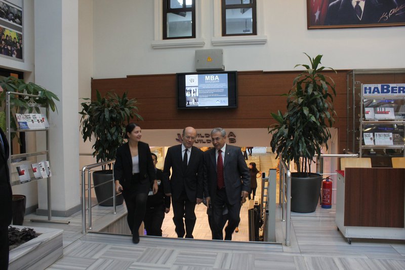 Dışişleri Bakan Yardımcısı Büyükelçi Naci Koru BAU'daydı