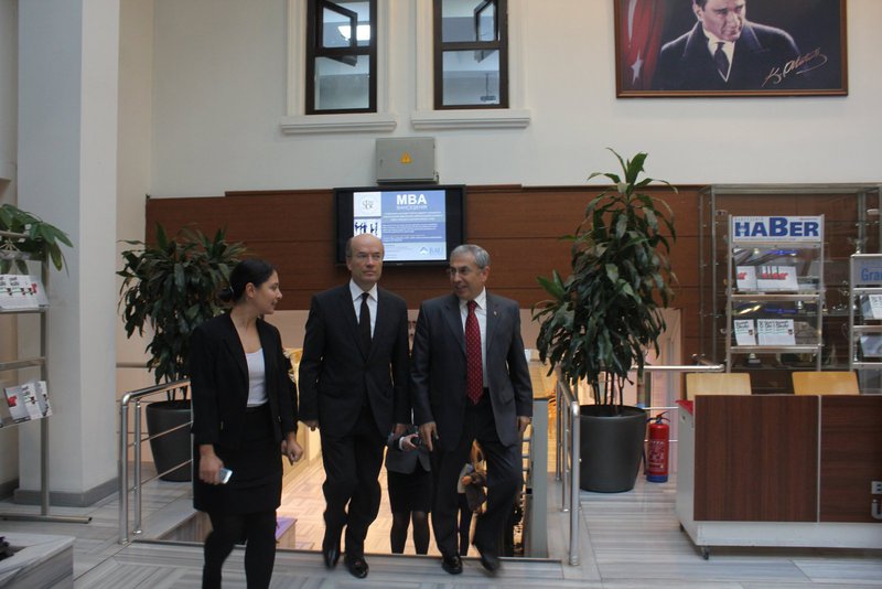 Dışişleri Bakan Yardımcısı Büyükelçi Naci Koru BAU'daydı