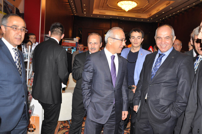 UYGAR ve Ulaştırma Mühendisliği Bölümü ‘1.Karayolu Akıllı Ulaşım Sistemleri Kongre ve Sergisi’ne Katıldı