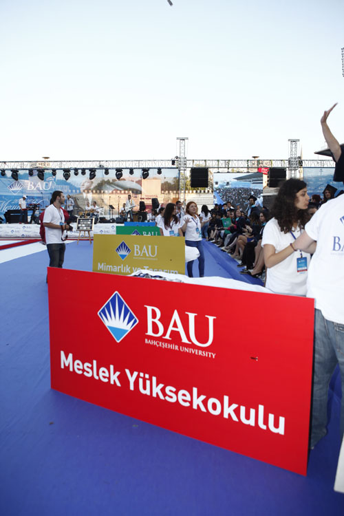BAU 2011 - 2012 Akademik Yılı Mezuniyet Töreni