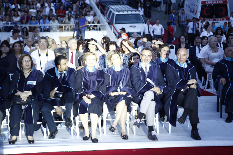 BAU 2011 - 2012 Akademik Yılı Mezuniyet Töreni