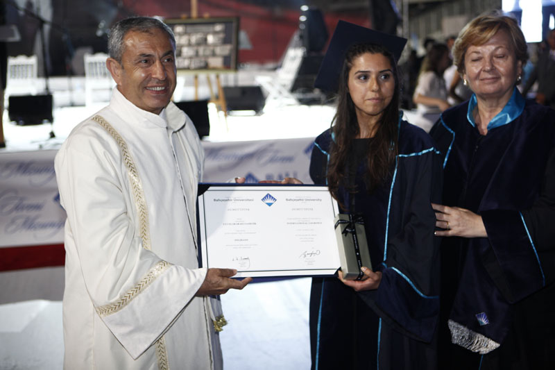 BAU 2011 - 2012 Akademik Yılı Mezuniyet Töreni