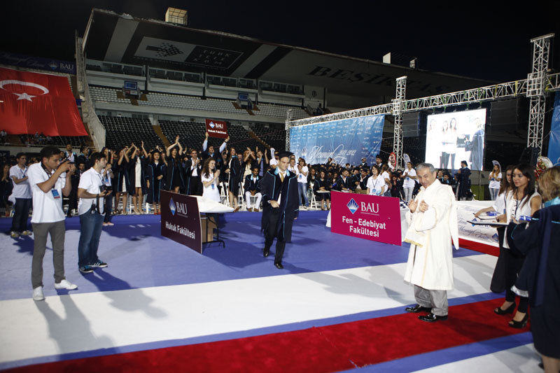 BAU 2011 - 2012 Akademik Yılı Mezuniyet Töreni