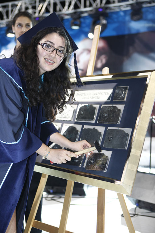 BAU 2011 - 2012 Akademik Yılı Mezuniyet Töreni