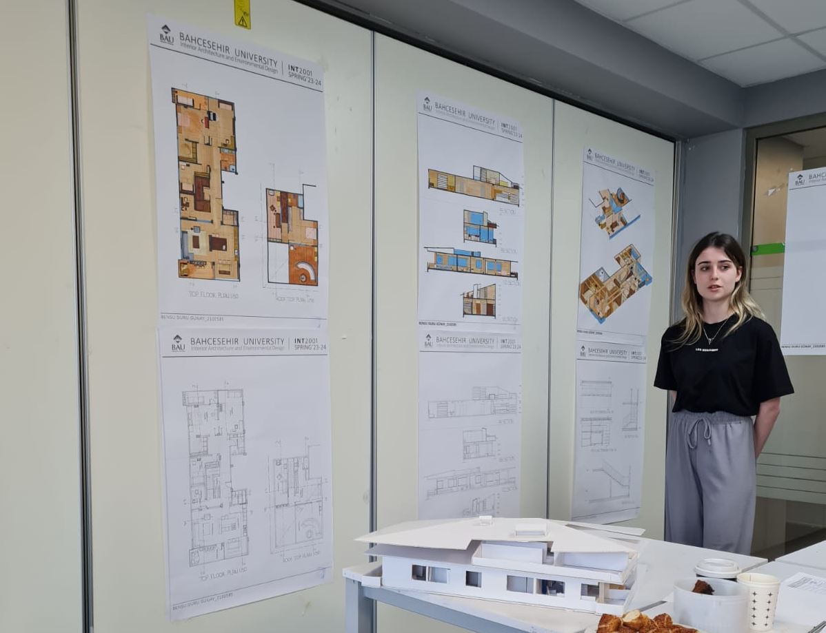 2. Sınıf Jürileri ve Öğrenci Projeleri