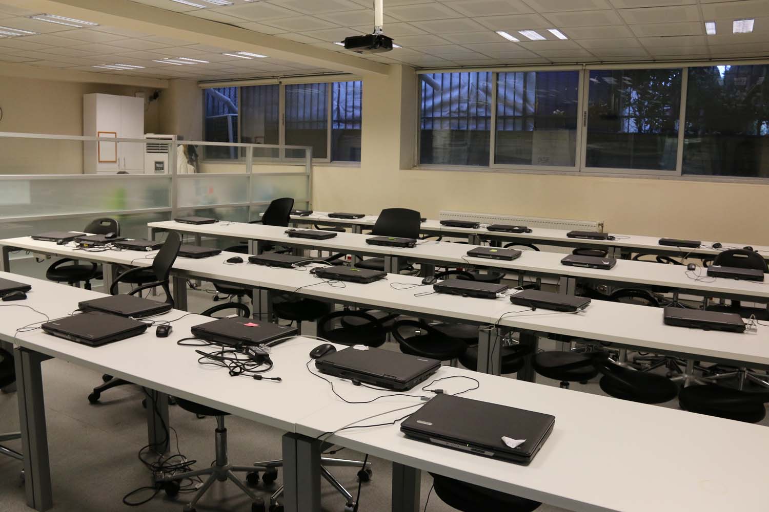 Mühendislik ve Doğa Bilimleri Fakültesi - Laboratuvarlar