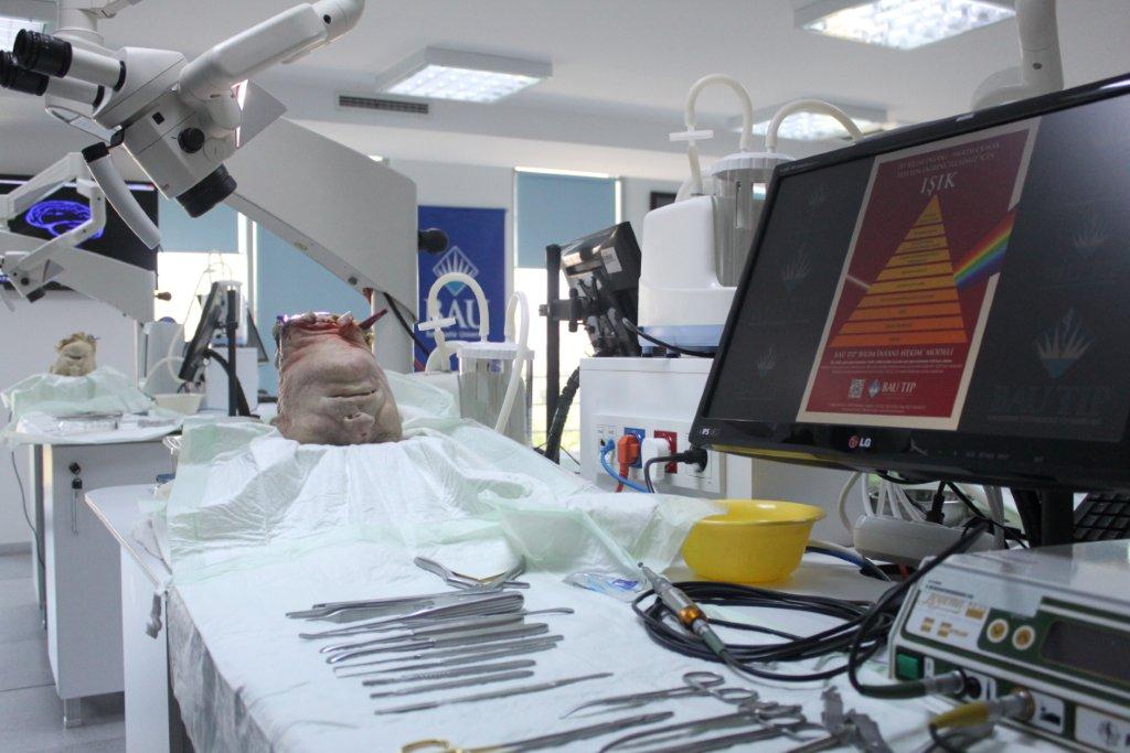 Prof. Rhoton Uygulamalı Anatomi ve Cerrahi Eğitim Merkezi