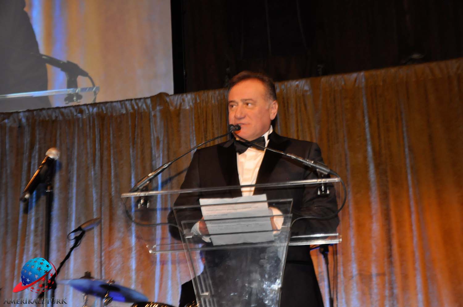 Birleşmiş Milletler'den Enver Yücel'e 'Küresel Eğitime Katkı" Ödülü