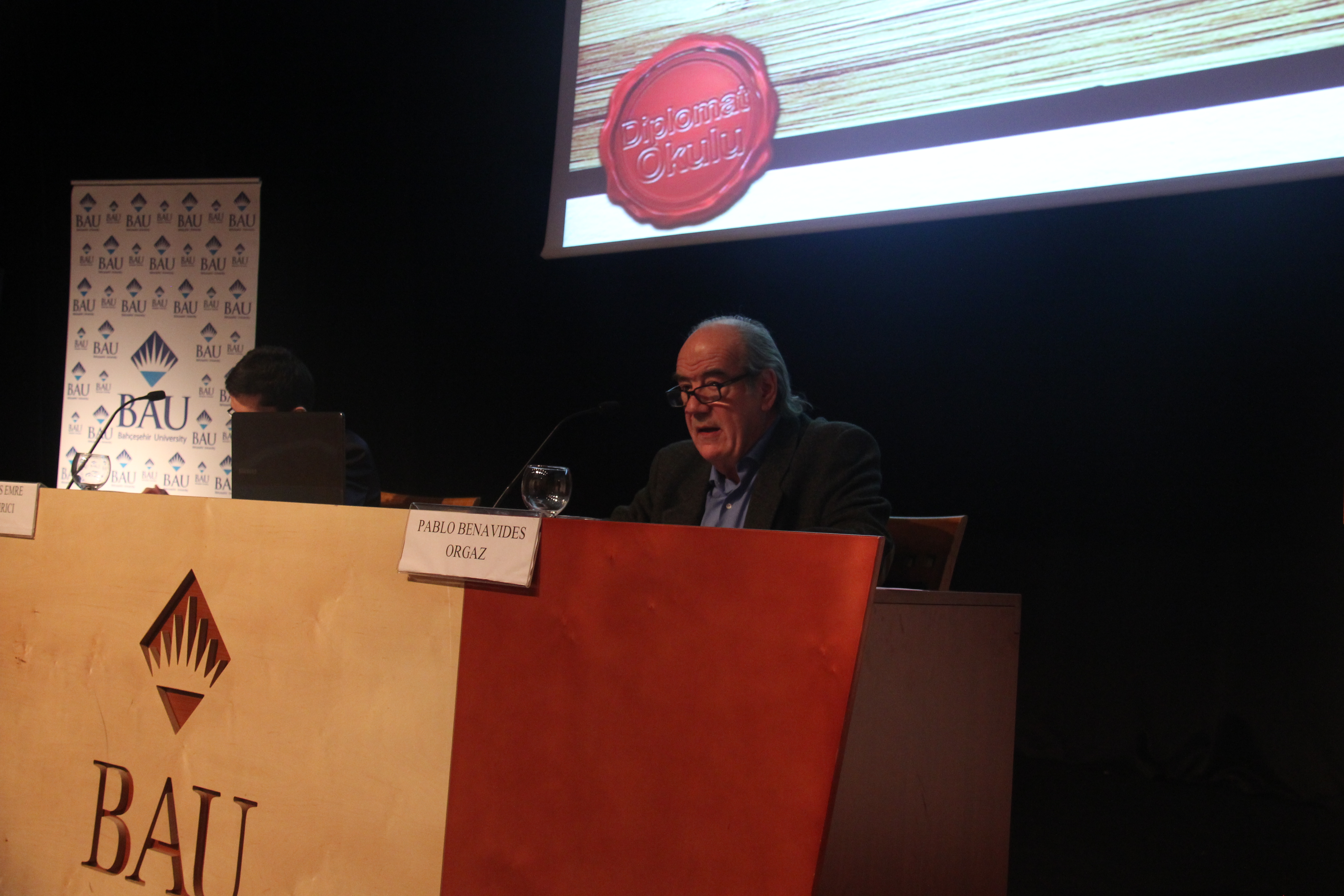 Hükümet ve Liderlik Okulu 2014-2015