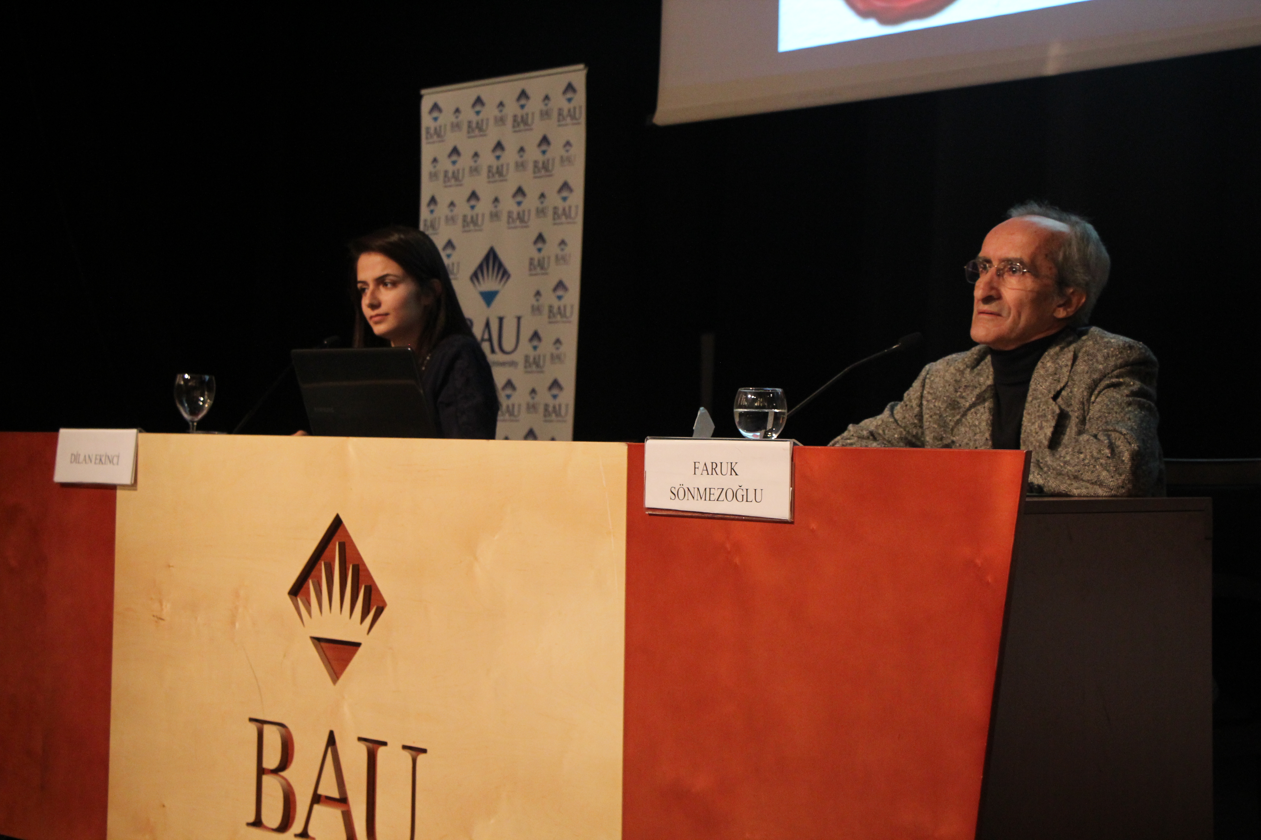 Hükümet ve Liderlik Okulu 2014-2015