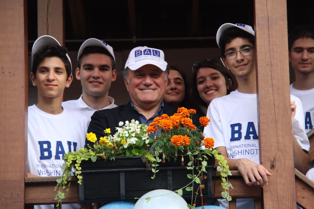 Washington D.C.'de İlk Türk Öğrenci Yurdu Açıldı