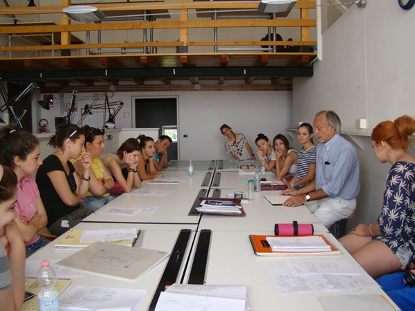 Mimarlık ve Tasarım Fakültesi Floransa Yaz Okulu / 2012