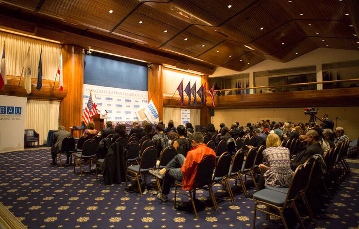 BAU International University Washington DC İlk Mezunlarını Verdi