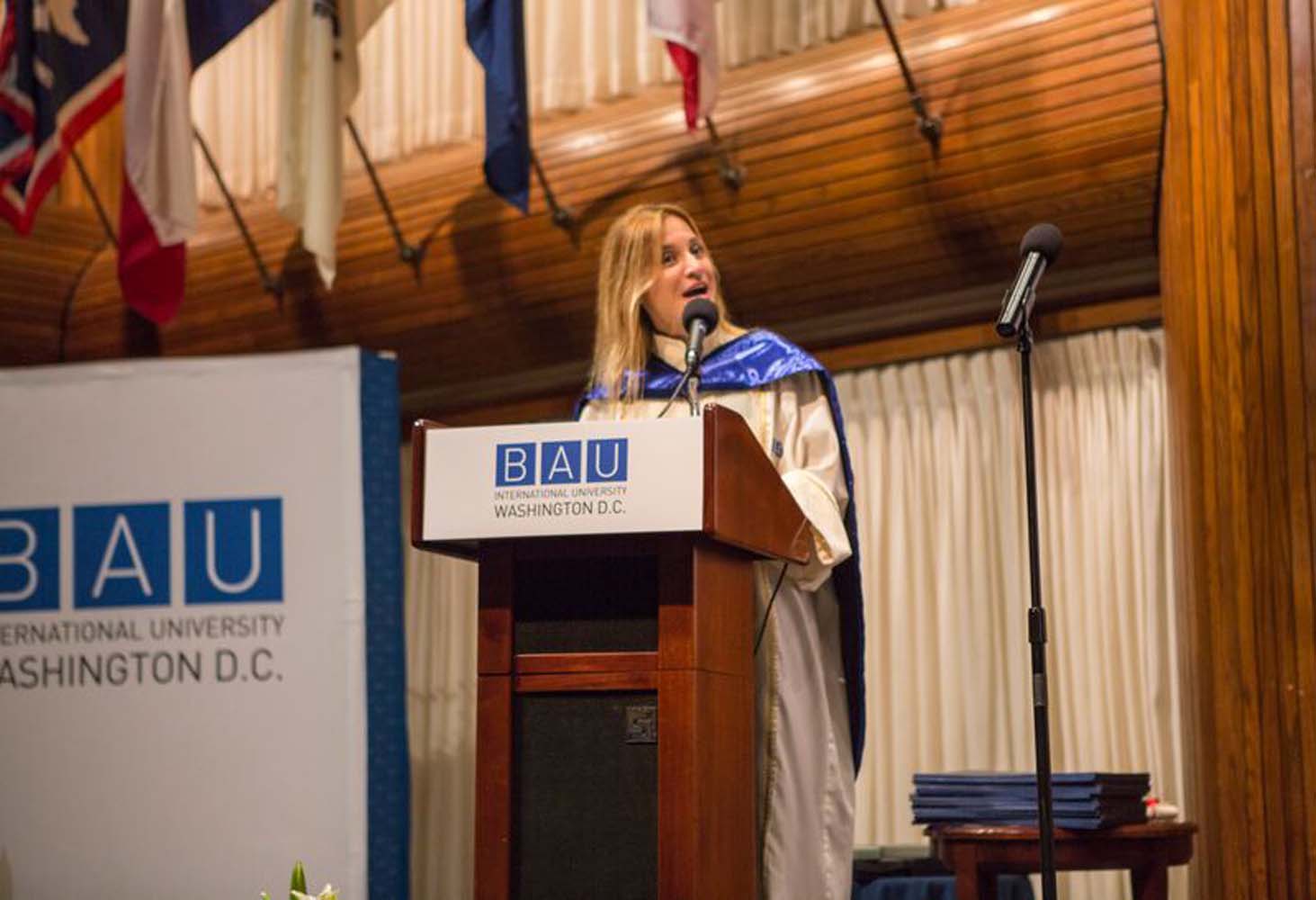 BAU International University Washington DC İlk Mezunlarını Verdi