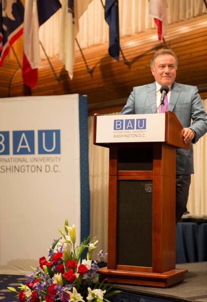 BAU International University Washington DC İlk Mezunlarını Verdi