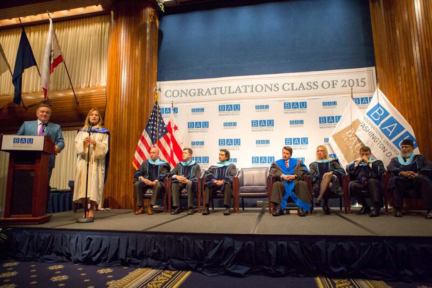 BAU International University Washington DC İlk Mezunlarını Verdi
