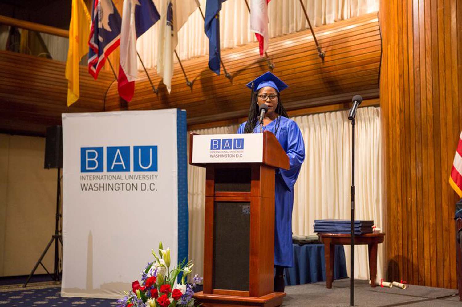 BAU International University Washington DC İlk Mezunlarını Verdi