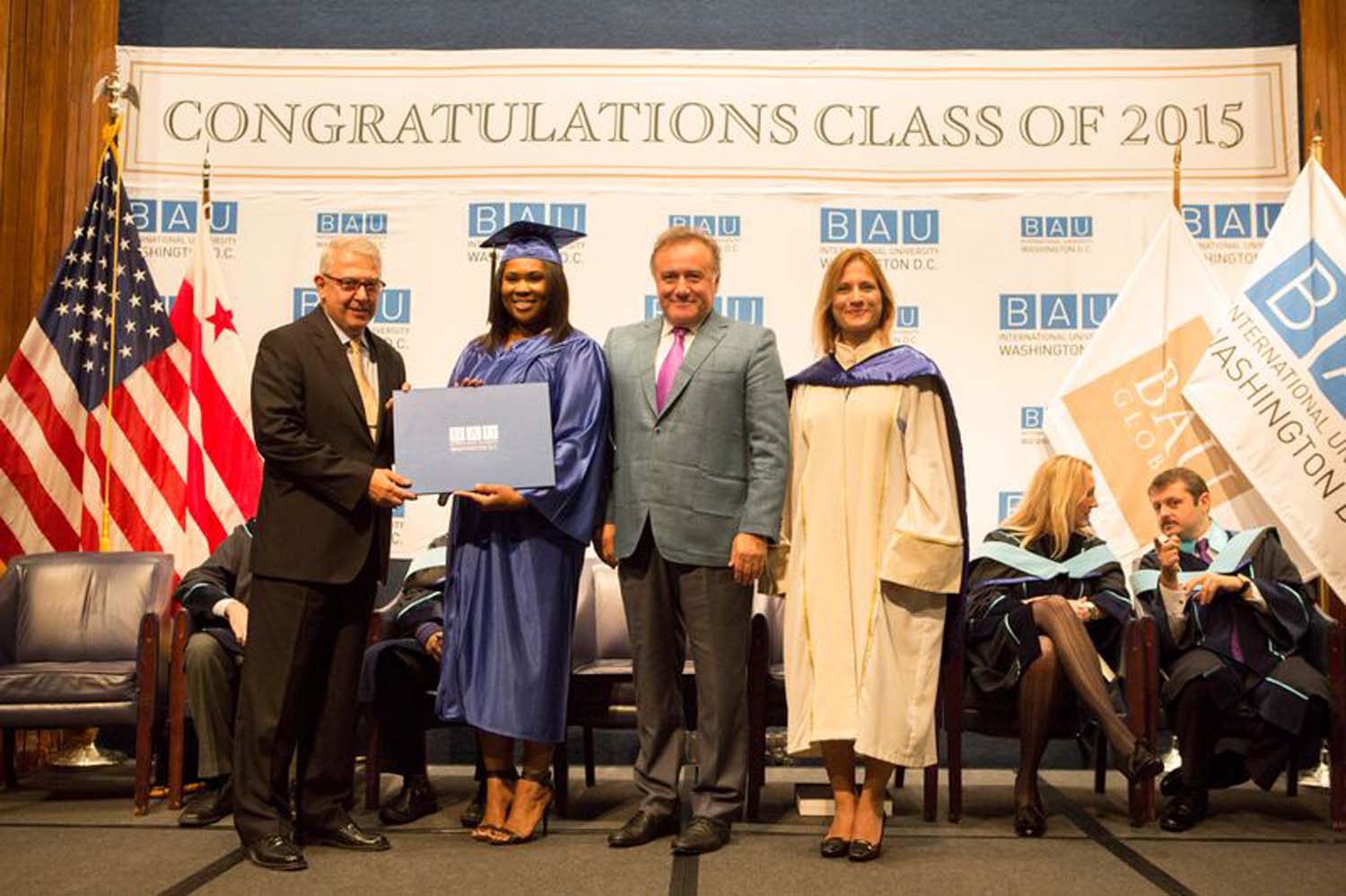 BAU International University Washington DC İlk Mezunlarını Verdi