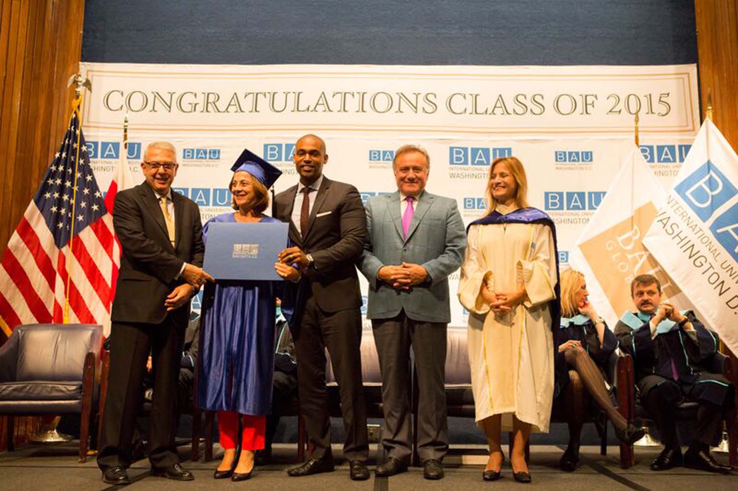 BAU International University Washington DC İlk Mezunlarını Verdi