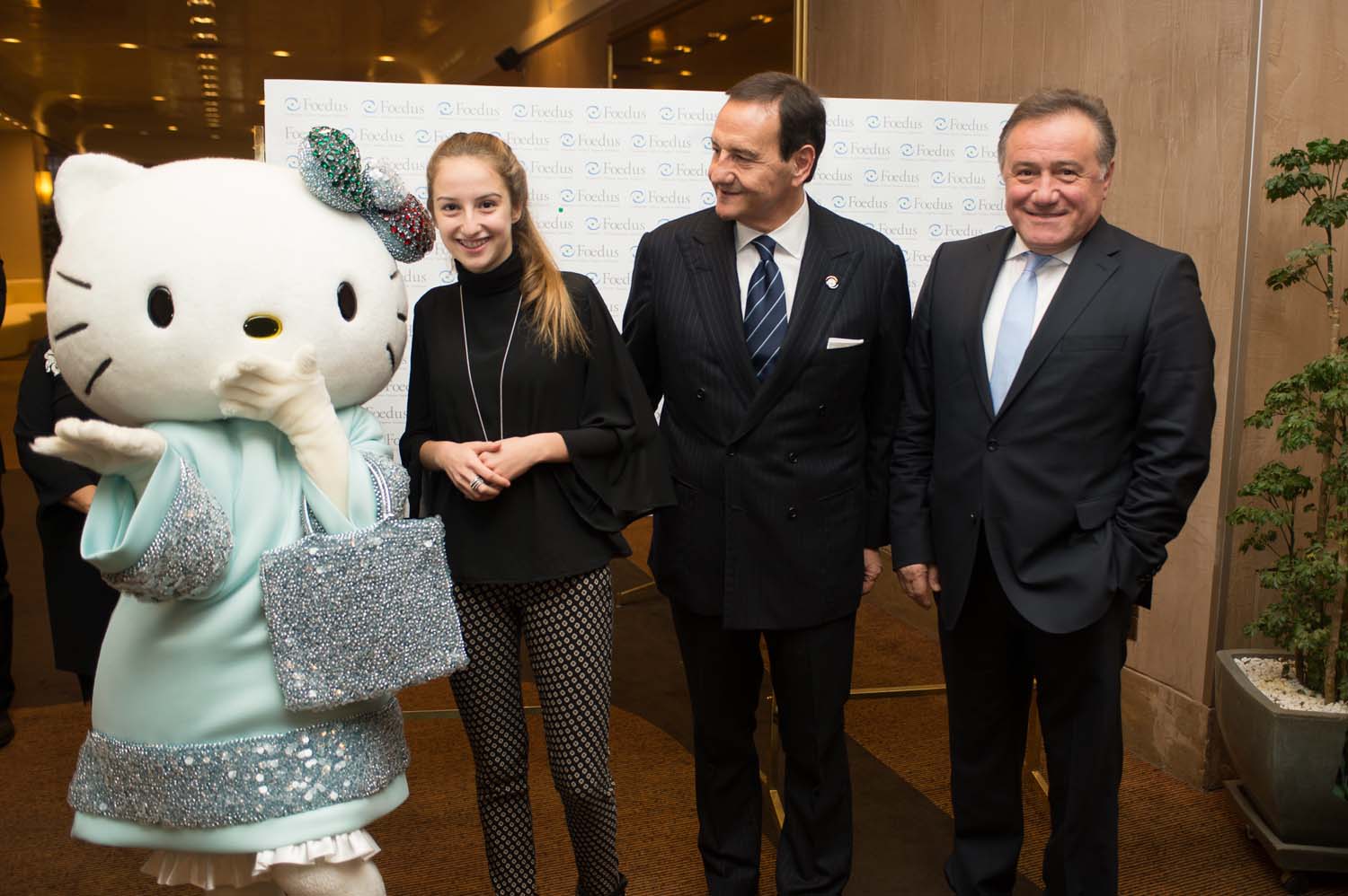 Enver Yücel'e “Foedus Özel Ödülü” 