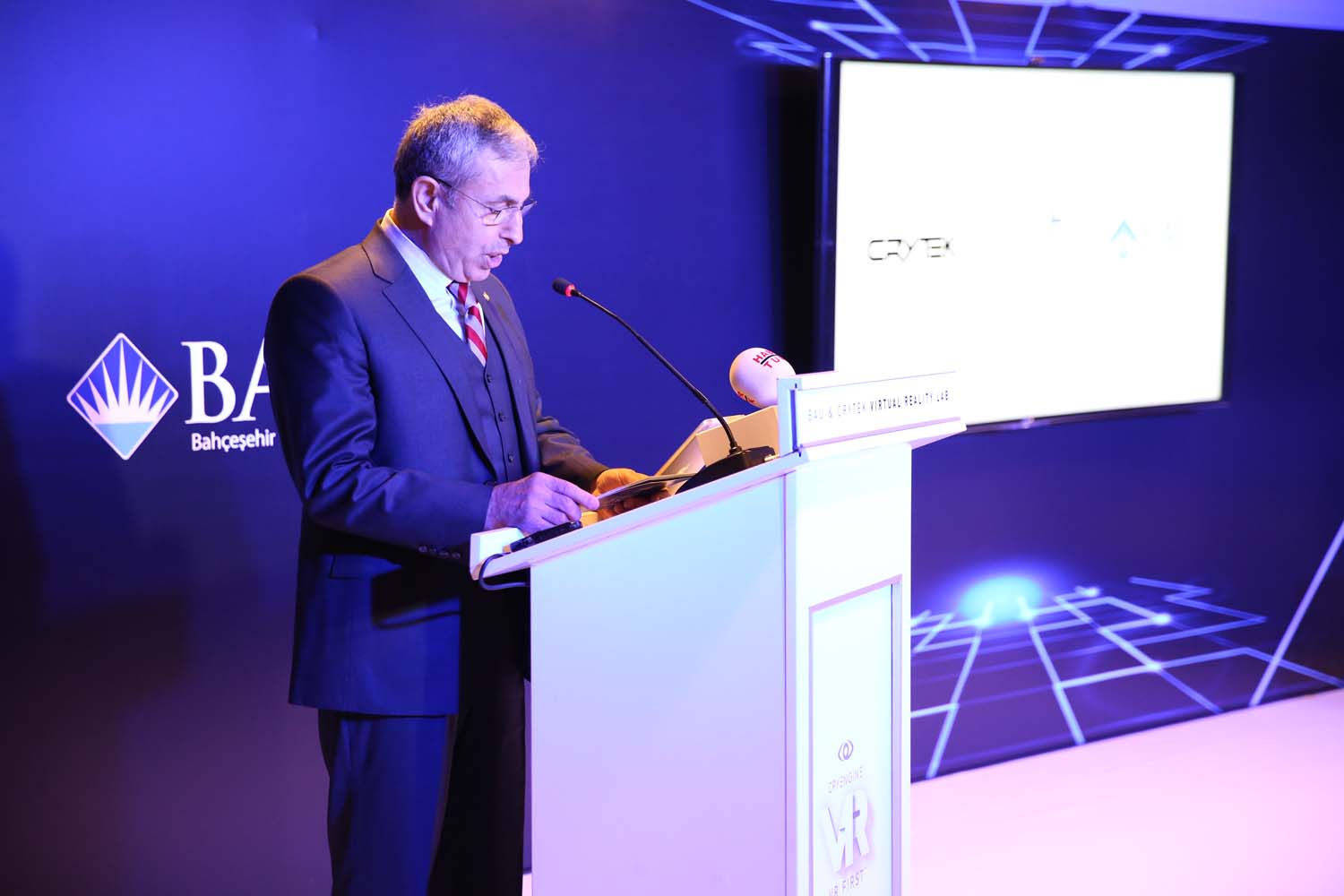 BAU & Crytek VR Laboratuvarı Açıldı