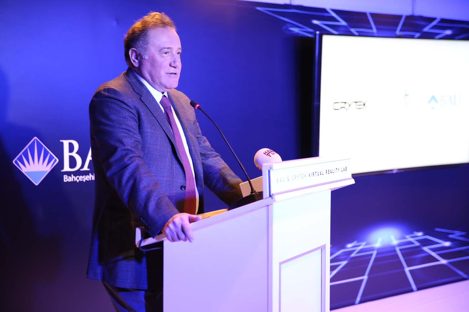 BAU & Crytek VR Laboratuvarı Açıldı