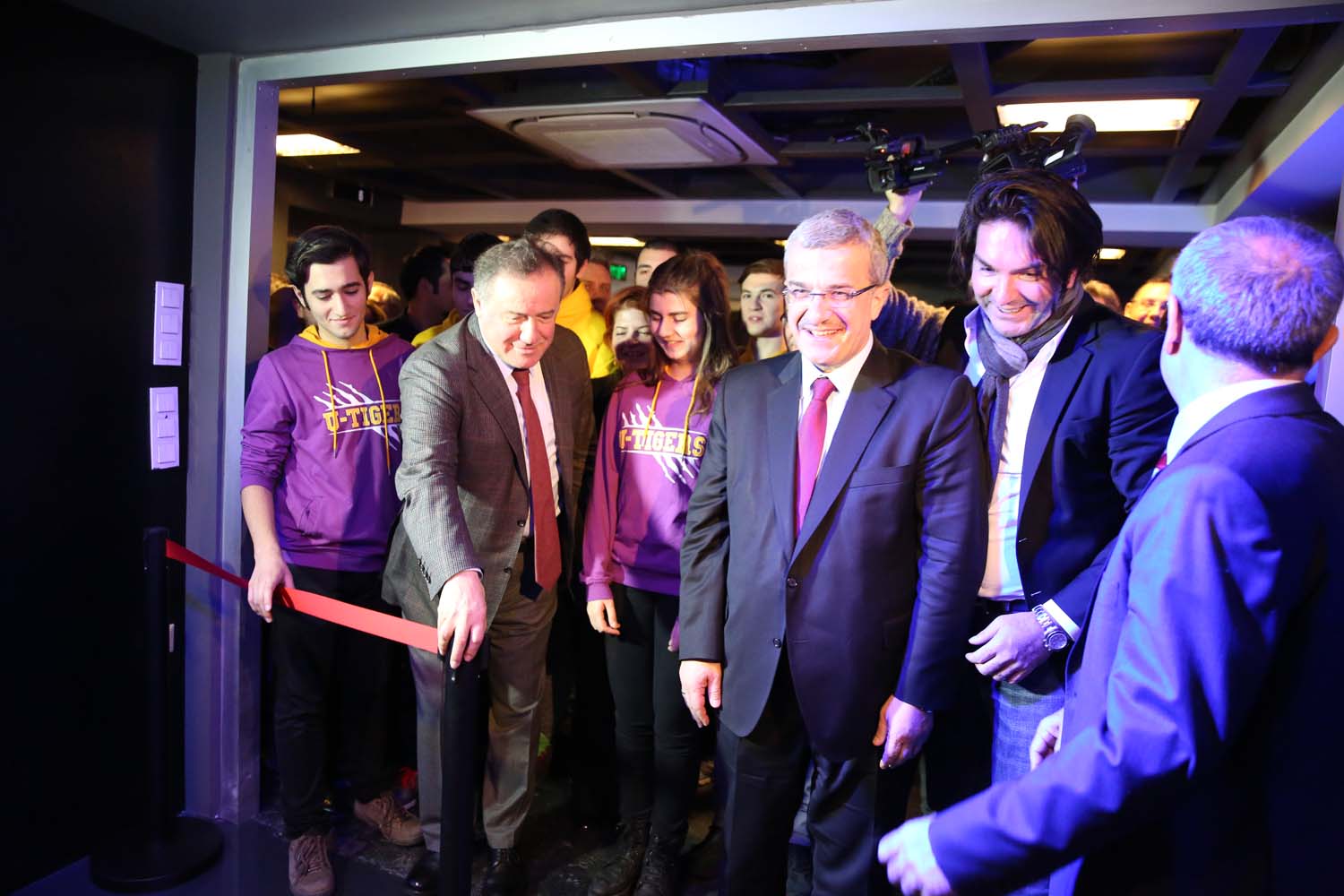 BAU & Crytek VR Laboratuvarı Açıldı