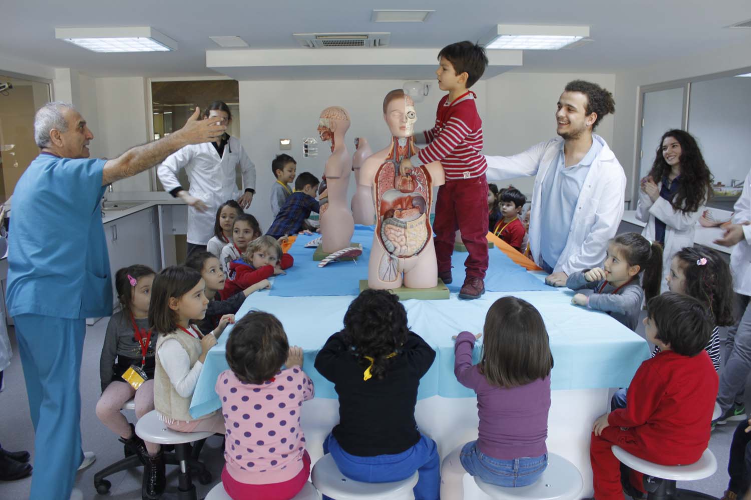 Anaokulu Çocukları Anatomiyi Öğrendi