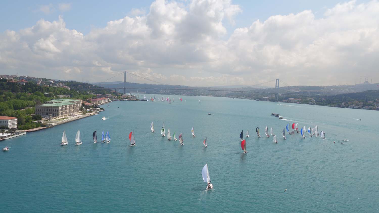 İstanbul Boğazı'nda BAU Bosphorus Sailing Cup 2016 Rüzgarı Esti