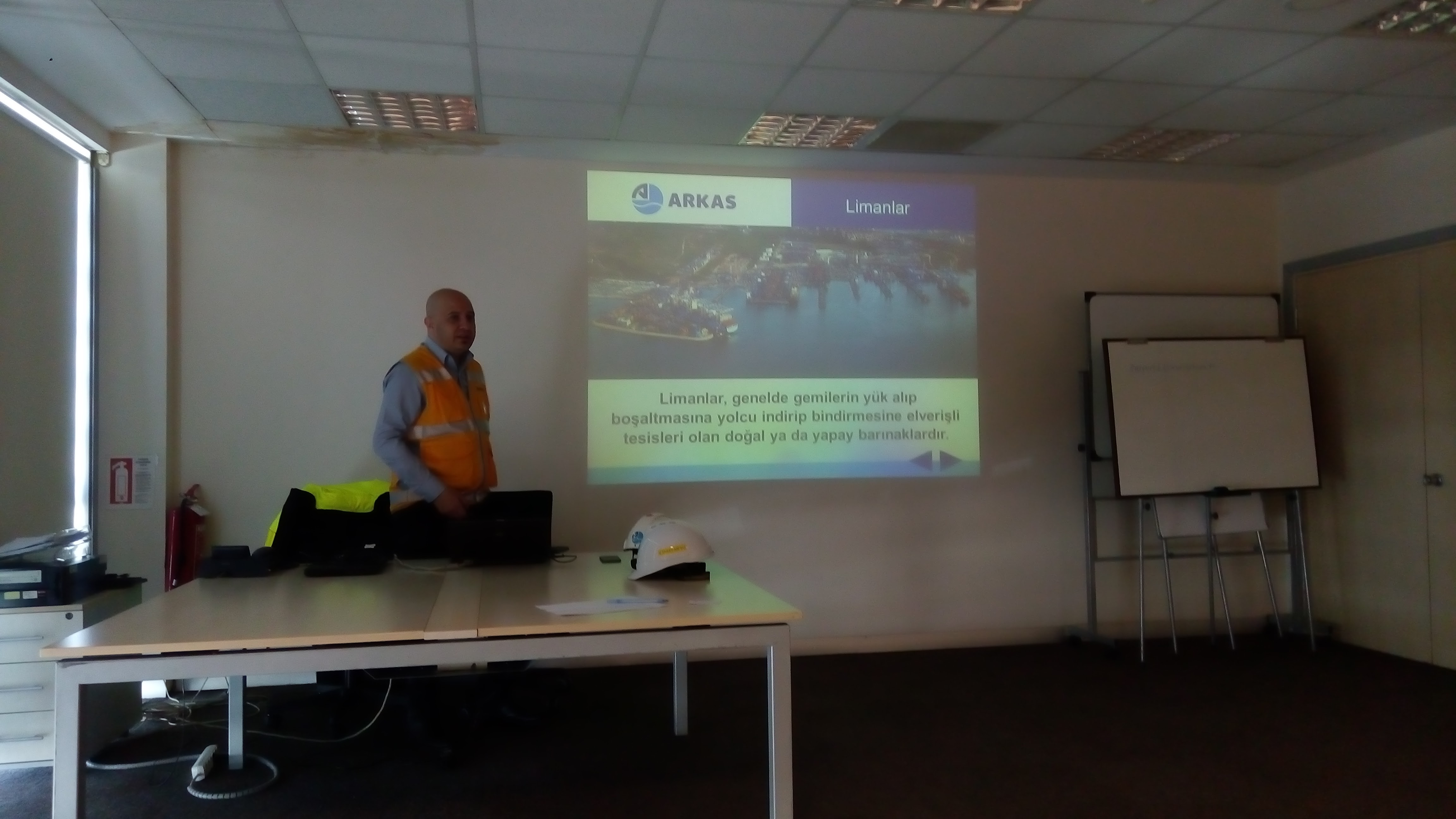 BAU Lojistik Öğrencileri MARPORT Liman İşletmesi'ni Ziyaret Etti