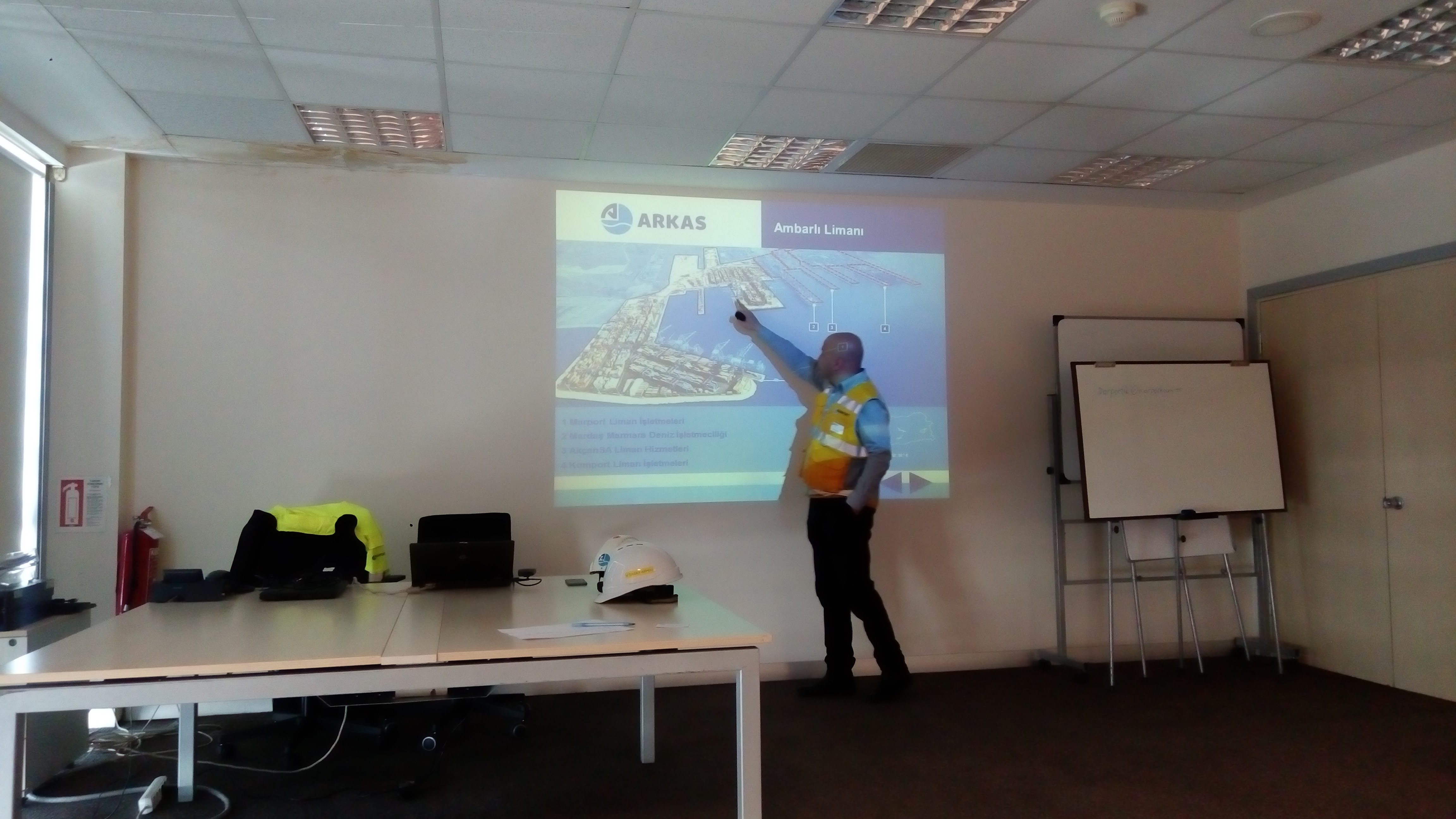 BAU Lojistik Öğrencileri MARPORT Liman İşletmesi'ni Ziyaret Etti