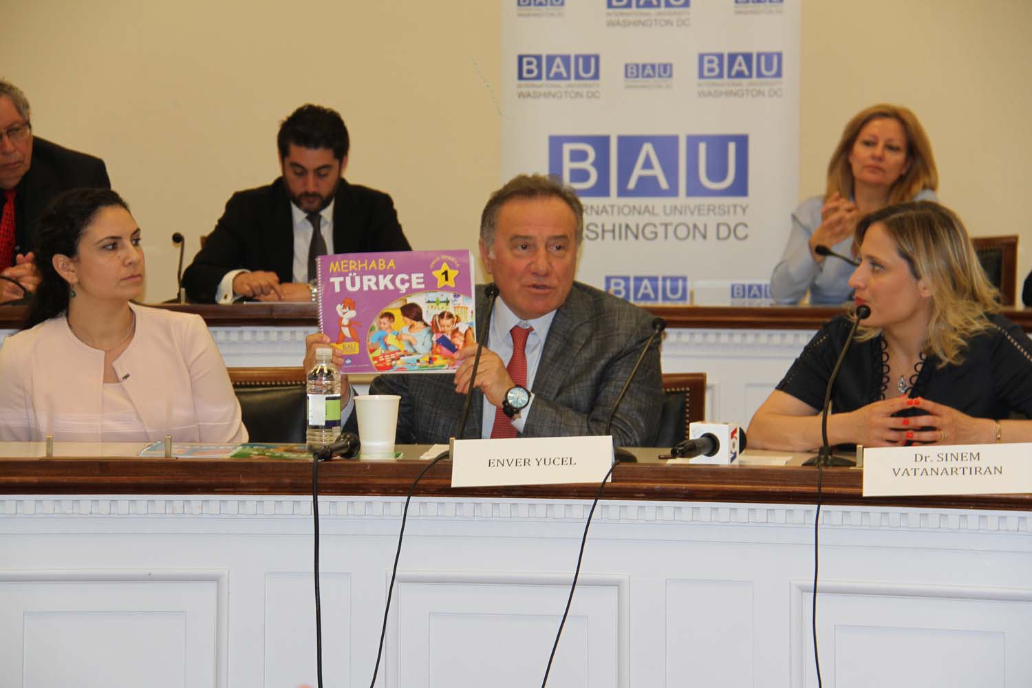 Enver Yücel ABD Kongresi'nde Konuştu