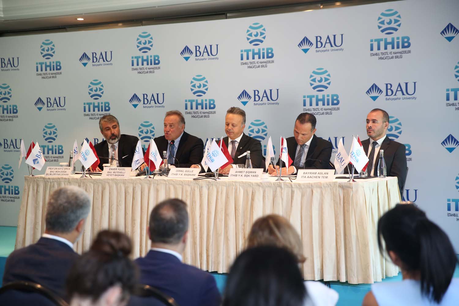 Türkiye'de Bir İlk: Sanayi ve Üniversite İşbirliği ile Teknik Tekstil Yüksek Lisans Programı Açılıyor