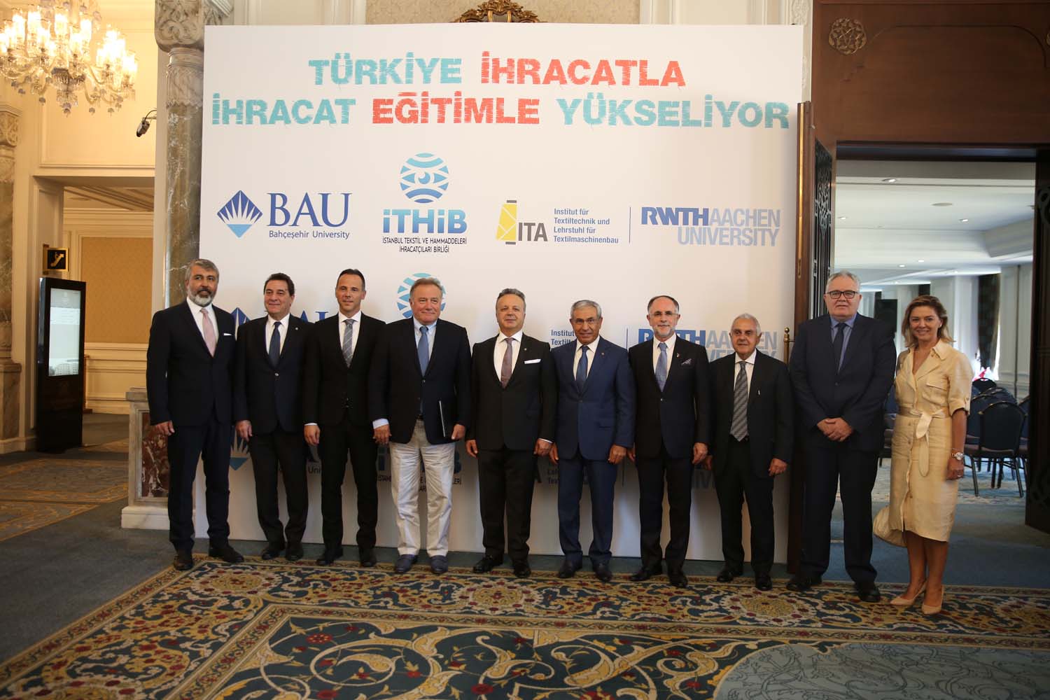 Türkiye'de Bir İlk: Sanayi ve Üniversite İşbirliği ile Teknik Tekstil Yüksek Lisans Programı Açılıyor