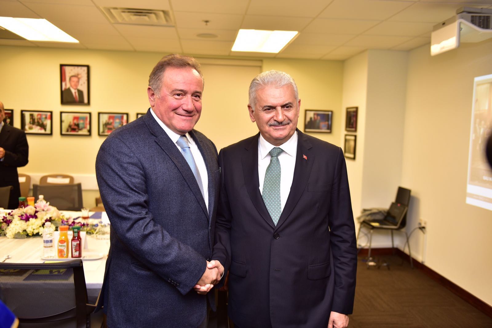 Başbakan Yıldırım  BAU International University Washington D.C.'yi Ziyaret Etti