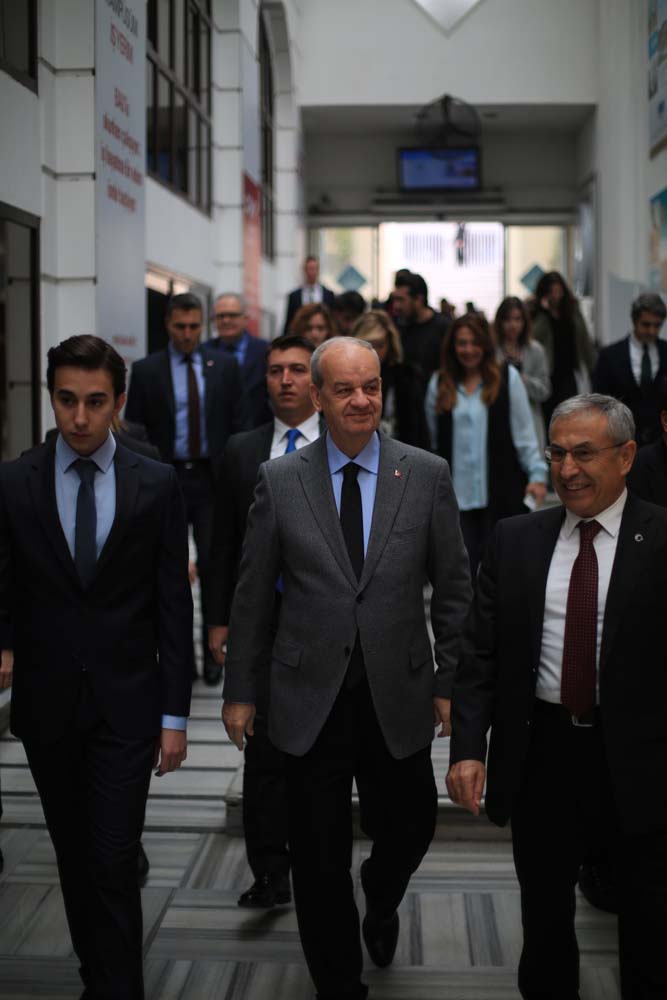 İlker Başbuğ BAU'da Orta Doğu ve Türkiye Konferansı'na Katıldı